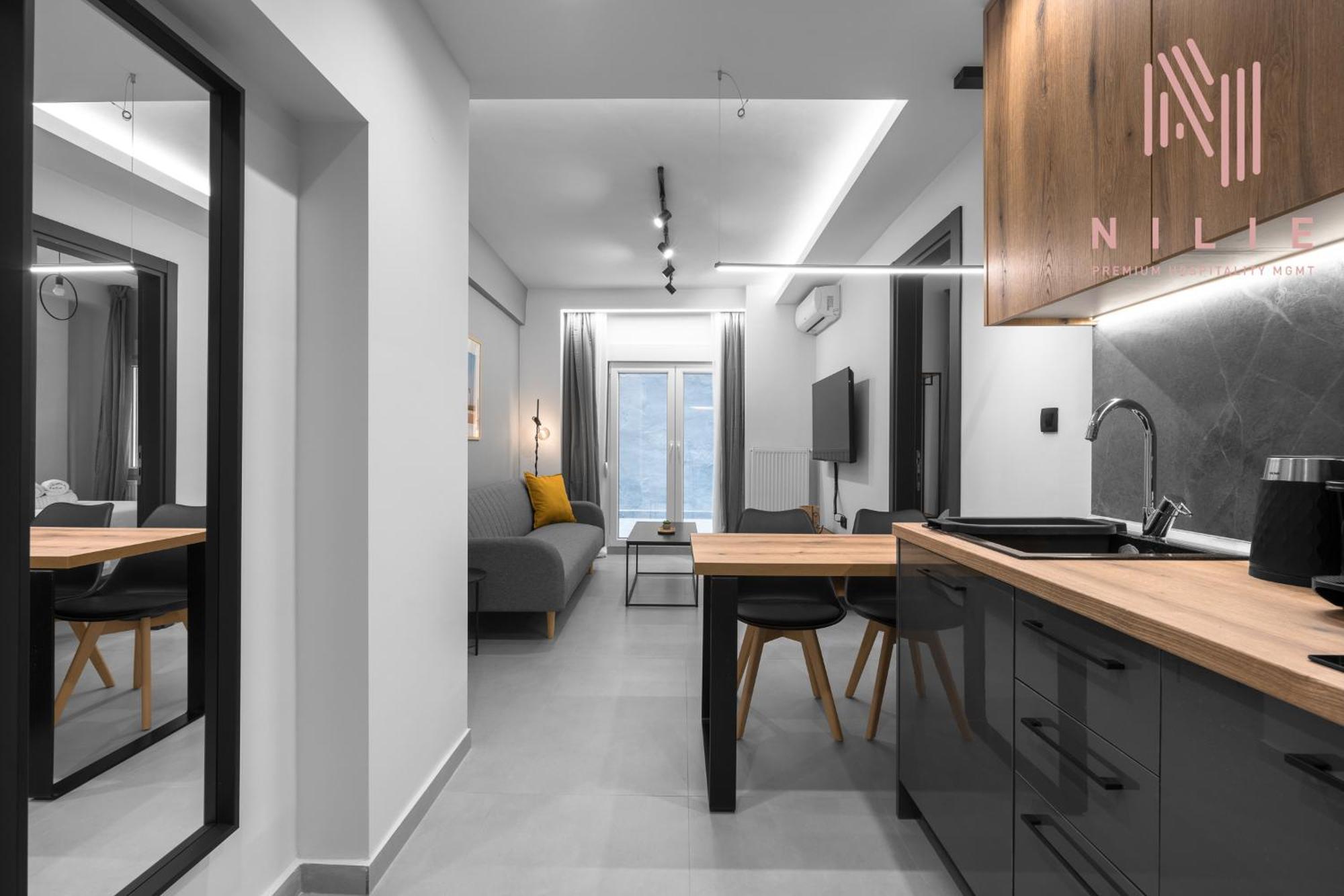Room 8, Nilie Hospitality Mgmt Салоники Экстерьер фото